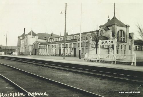 Rajajoen asema
Rajajoen asema Suomen puolella, Karjalan kannaksella 1939.

Keywords: Rajajoki Terijoki 