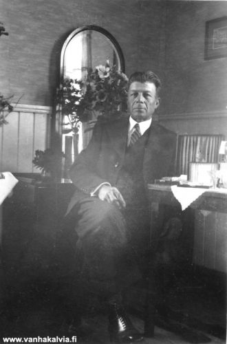 Kalle Maunumäki 50-vuotispäivänään
Keywords: Maunumäki