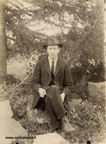 Martti Hyyppä
Martti Hyyppä (Hyyppä 32) Jukka Hakalan ottamassa kuvassa.
Keywords: Hyyppä Hakala