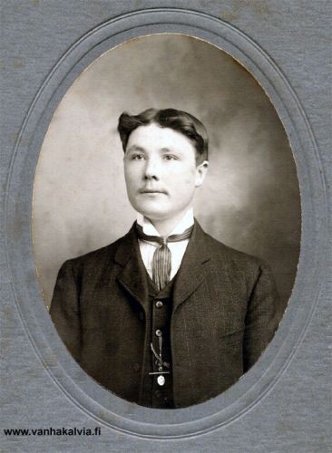 Tuntematon Amerikasta
Henkilön kuvauspaikka on Hibbing, Minnesota
Keywords: Hibbing Minnesota USA 