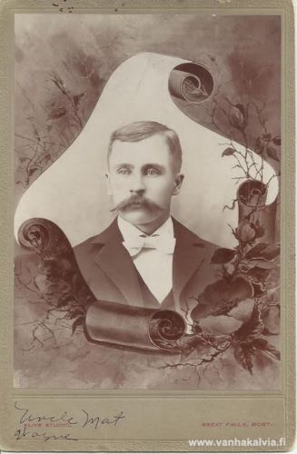 Matti Rytilampi - Matt Lampi
Rytilammen (Rytilampi 1) perheen aikuisiksi varttuneista lapsista seitsemän lähti siirtolaisiksi Yhdysvaltoihin. Matti Rytilampi eli Matt Lampi (5.8.1869 Kälviä, k. 20.11.1943 Butte, Montana, USA) lähti matkaan vuonna 1889 eikä palannut Suomeen. Matti pysytteli poikamiehenä. Ammatiltaan hän oli leipuri ja piti leipomoa Butten kaupungissa vielä vuonna 1940. 
Keywords: Rytilampi Lampe Butte Montana USA