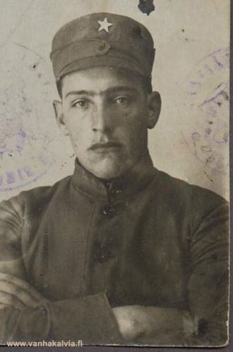 Väinö Autio 
Albert ja Liisa Aution poika Väinö Valfrid Autio (s. 1896, Autio 16).
Keywords: Autio